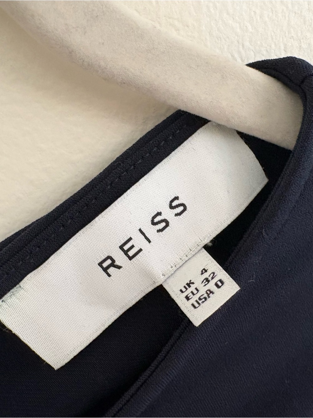 Reiss Harriet Night Navy Ruched Ruffle Bodycon Mini Dress US 0 luxury old money - Picture 4 of 8